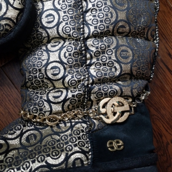 Fabric slough  boots black and gold fabric with rubber sole - Picture 2 of 5